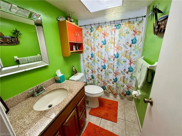 19944  Lake Vista  CIR, Lehigh Acres, FL 33936