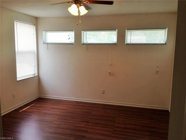 Upstairs primary bedroom