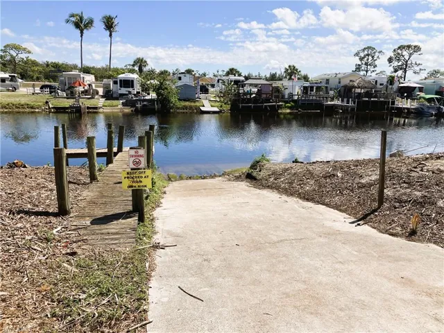Access to 10 Mile Canal
