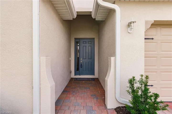3780  Crosswater  DR, North Fort Myers, FL 33917