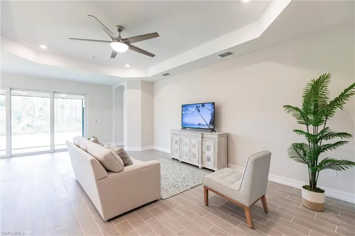 3780  Crosswater  DR, North Fort Myers, FL 33917
