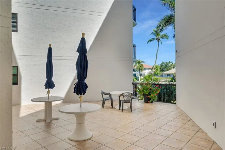 845 Collier Ct 204, Marco Island, Florida 34145