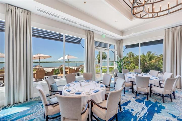 Main Clubhouse Dining.