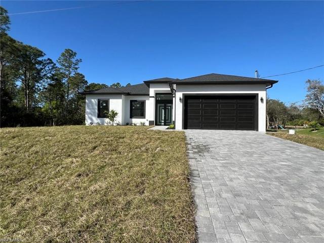 1121 Dixie AVE, LEHIGH ACRES FL 33972