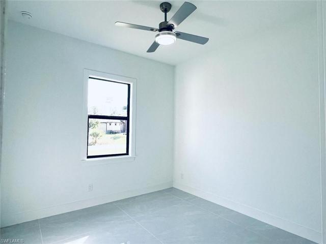1121 Dixie AVE, LEHIGH ACRES FL 33972