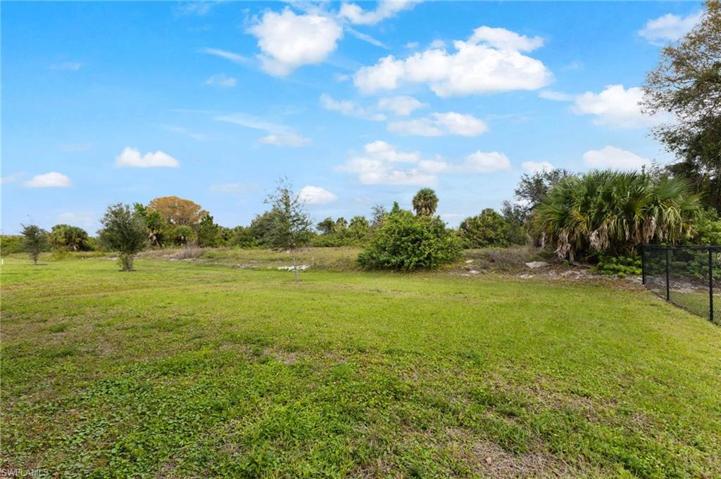 10610  Crossback  LN, Lehigh Acres, FL 33936