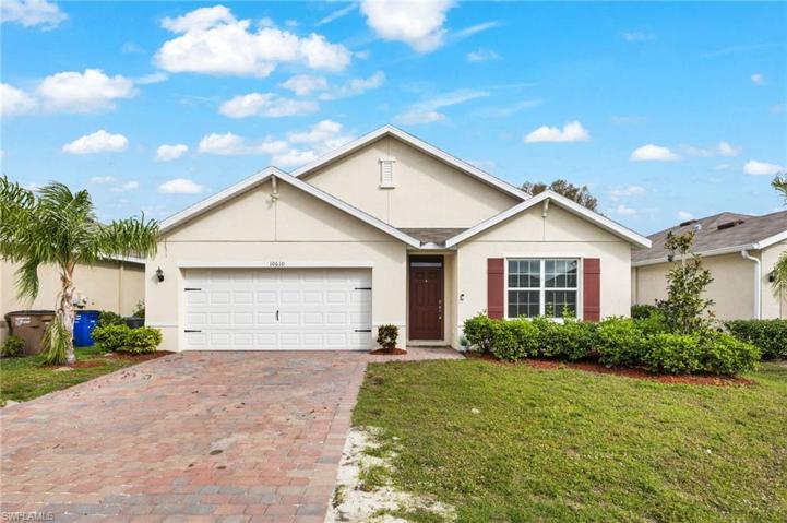 10610  Crossback  LN, Lehigh Acres, FL 33936