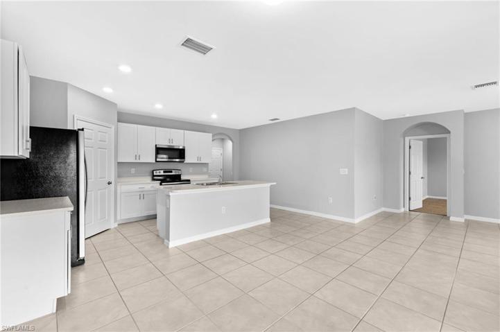 10610  Crossback  LN, Lehigh Acres, FL 33936