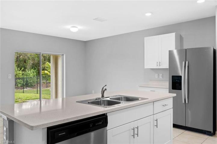 10610  Crossback  LN, Lehigh Acres, FL 33936