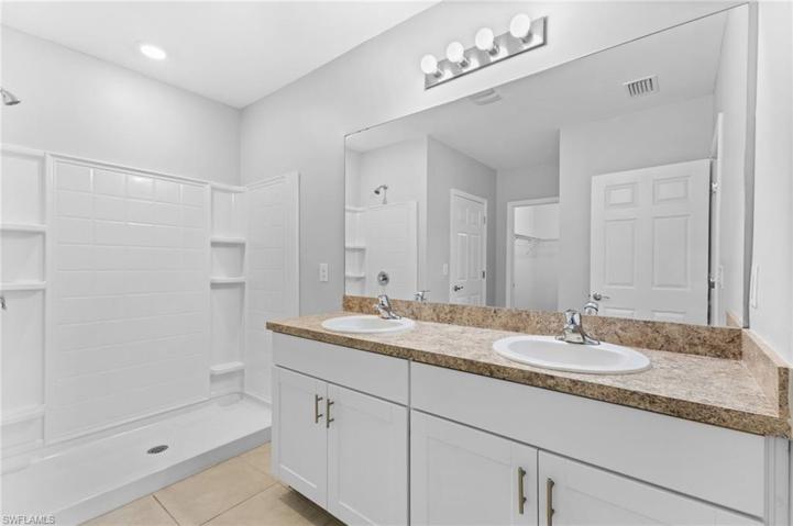 10610  Crossback  LN, Lehigh Acres, FL 33936