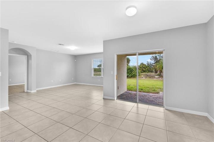 10610  Crossback  LN, Lehigh Acres, FL 33936
