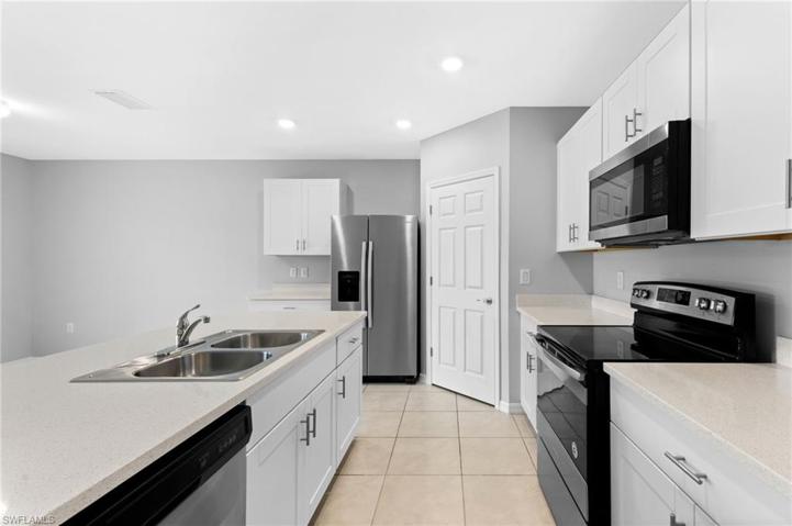 10610  Crossback  LN, Lehigh Acres, FL 33936