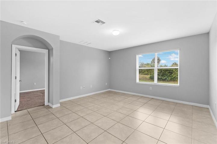 10610  Crossback  LN, Lehigh Acres, FL 33936