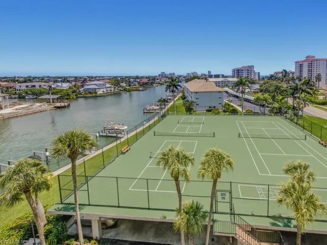 11030 Gulf Shore Dr 503, Naples, Florida 34108