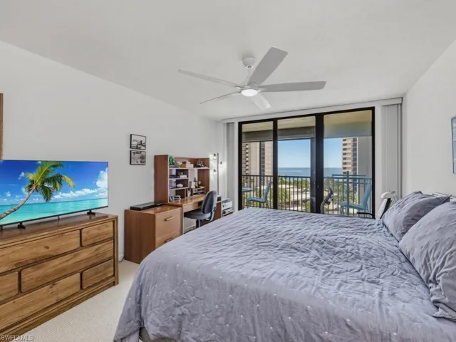 11030 Gulf Shore Dr 503, Naples, Florida 34108