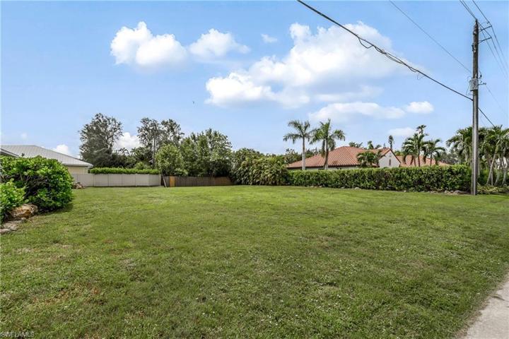 12271 McGregor BLVD, FORT MYERS FL 33919