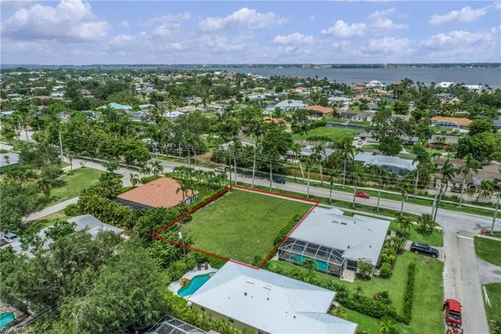 12271 McGregor BLVD, FORT MYERS FL 33919