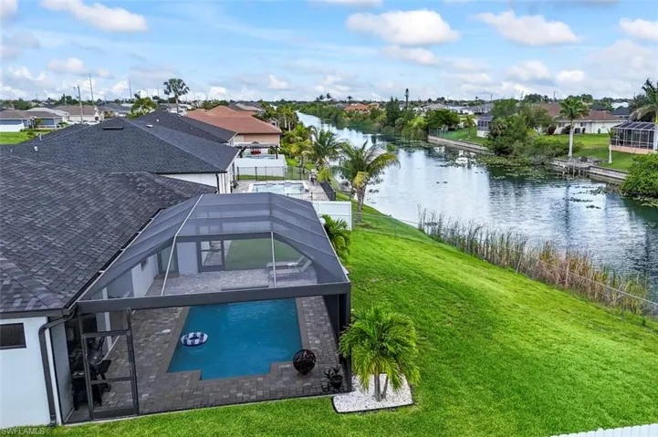 1 Nw 8th Ter, Cape Coral, Florida 33993
