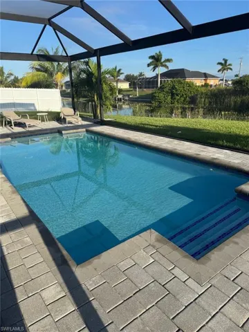 1 Nw 8th Ter, Cape Coral, Florida 33993