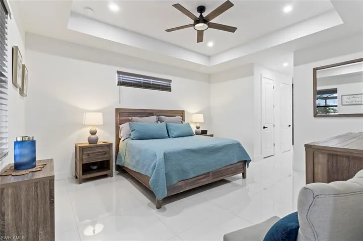 1 Nw 8th Ter, Cape Coral, Florida 33993