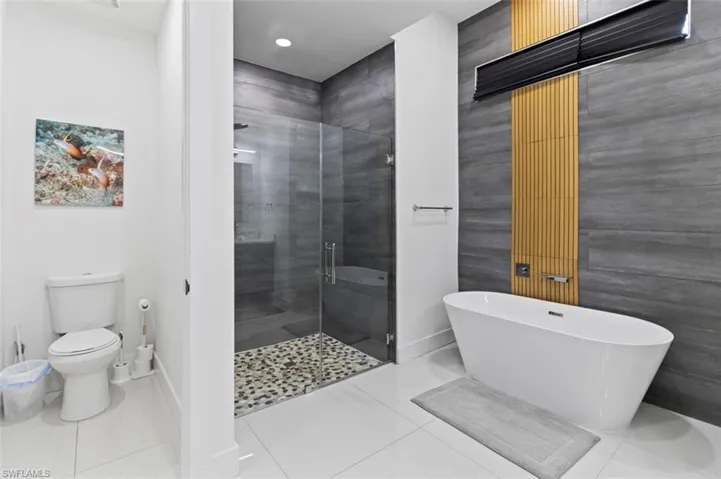 1 Nw 8th Ter, Cape Coral, Florida 33993