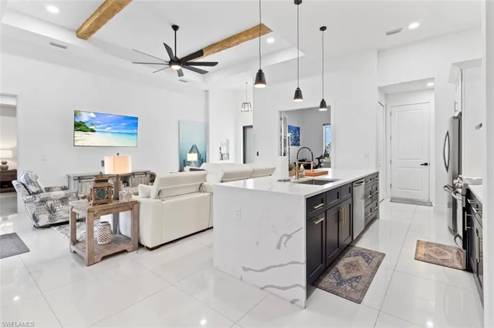 1 Nw 8th Ter, Cape Coral, Florida 33993