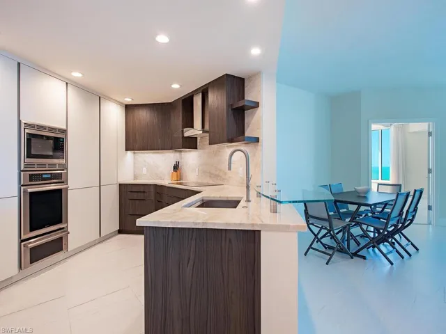 Leicht custom cabinets, induction cooktop