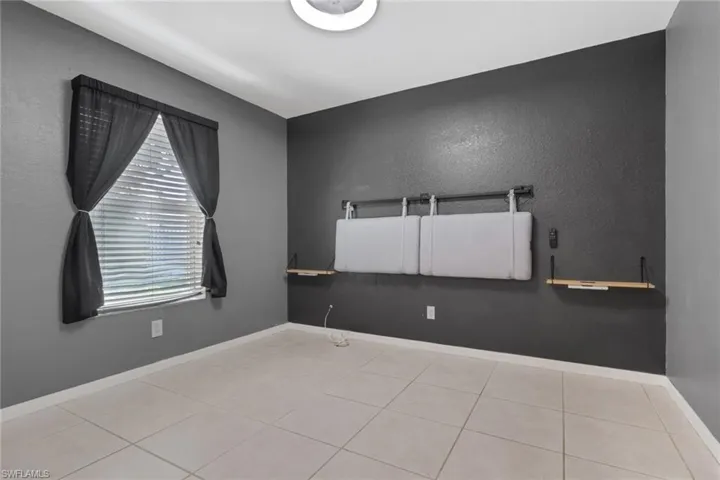 134 Se 18th St, Cape Coral, Florida 33990