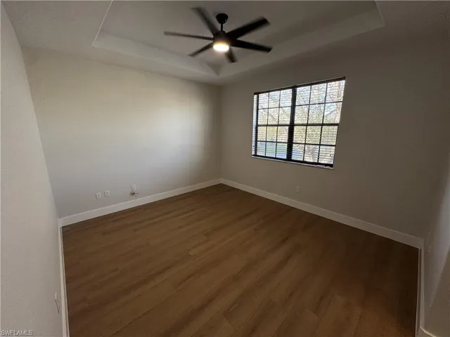 15091  Summit Place  CIR, Naples, FL 34119