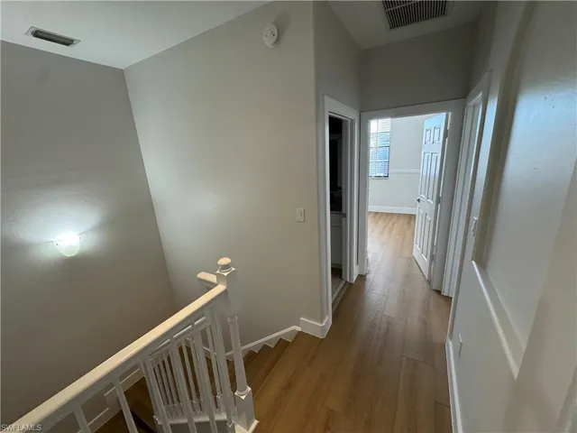 15091  Summit Place  CIR, Naples, FL 34119