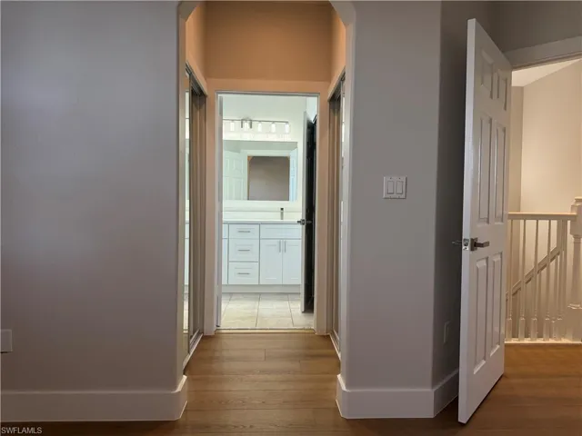 15091  Summit Place  CIR, Naples, FL 34119