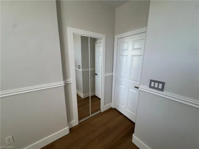 15091  Summit Place  CIR, Naples, FL 34119