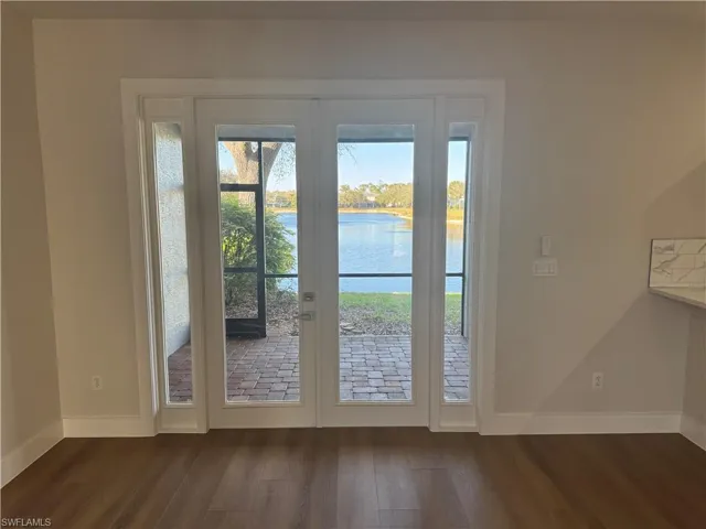 15091  Summit Place  CIR, Naples, FL 34119