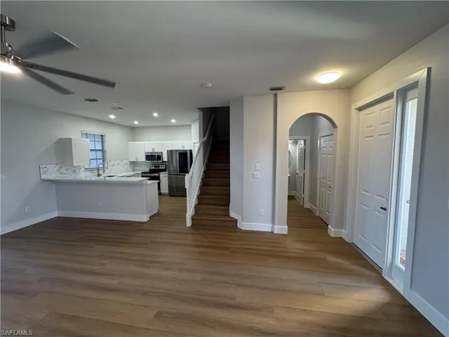 15091  Summit Place  CIR, Naples, FL 34119