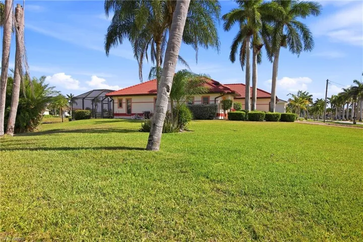 5072 Sorrento Ct, Cape Coral, Florida 33904