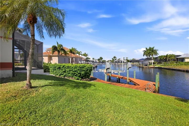 5072 Sorrento Ct, Cape Coral, Florida 33904