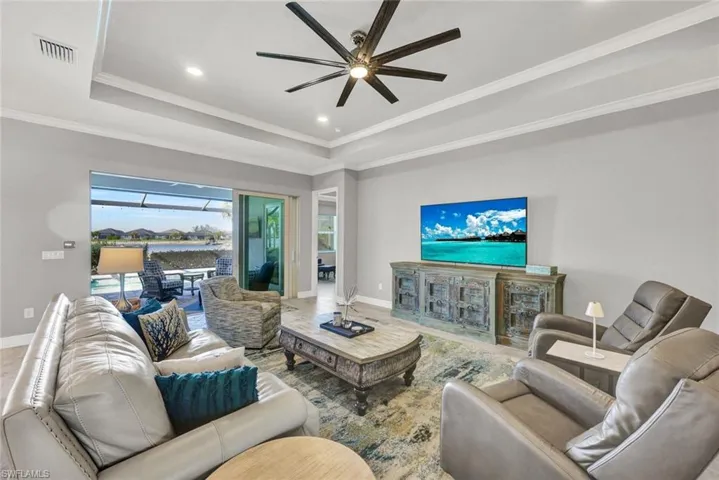 13480 Blue Bay Cir, Fort Myers, Florida 33913