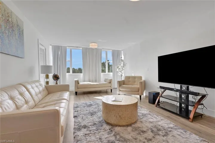 1740 Pine Valley Dr 213, Fort Myers, Florida 33907