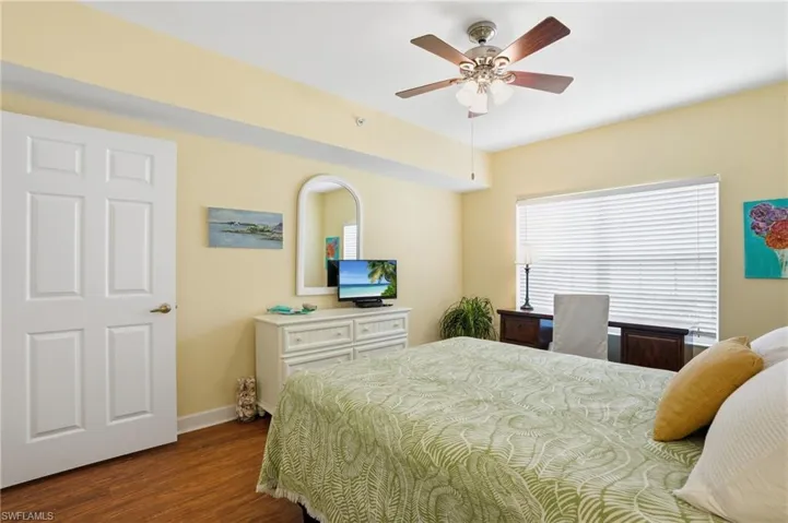 Guest bedroom