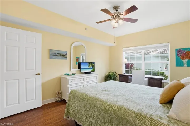 Guest bedroom