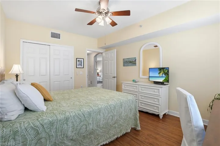 Guest bedroom