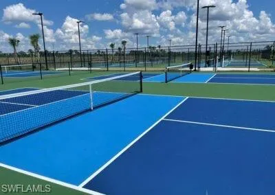 Outdor pickleball courts