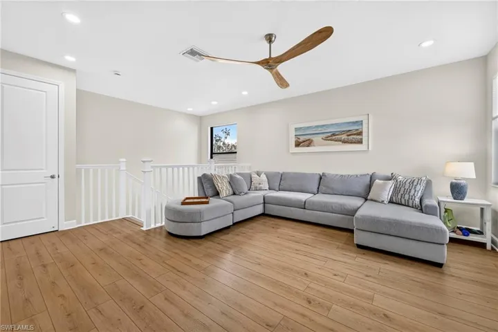 20702 Fair Oak Ln, Estero, Florida 33928