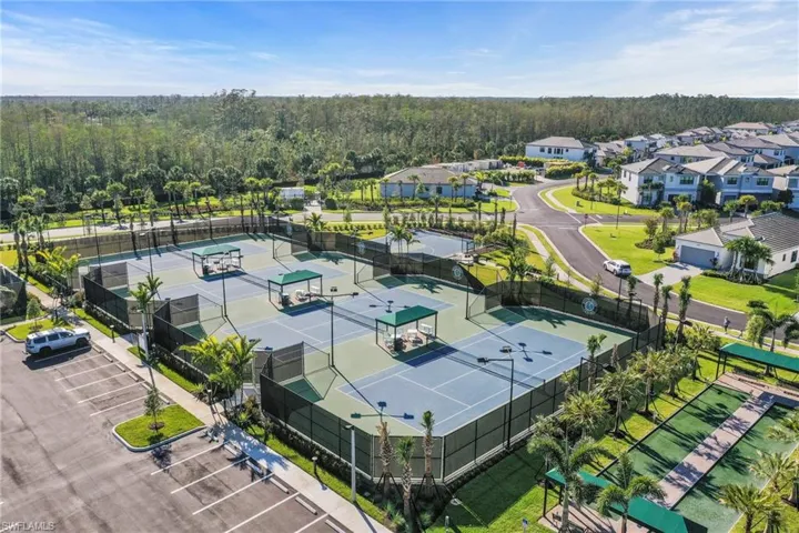 20702 Fair Oak Ln, Estero, Florida 33928