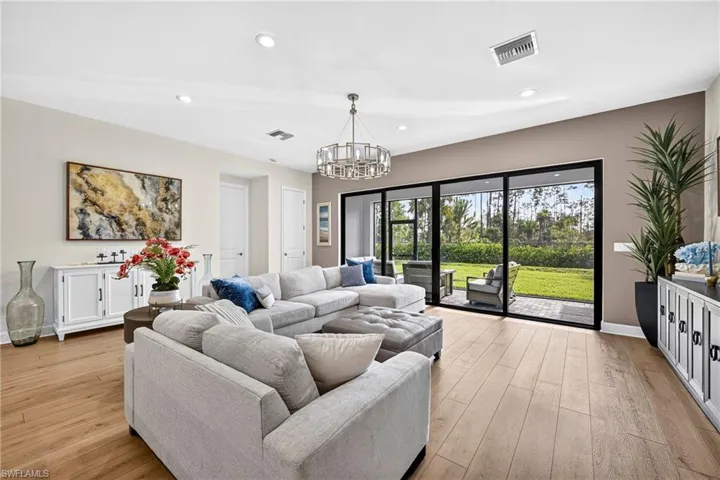 20702 Fair Oak Ln, Estero, Florida 33928