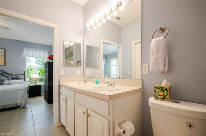 3600 Rue Alec Loop 4, North Fort Myers, Florida 33917
