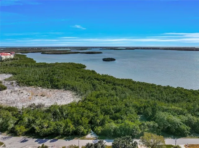 2031 Sheffield Ave, Marco Island, Florida 34145