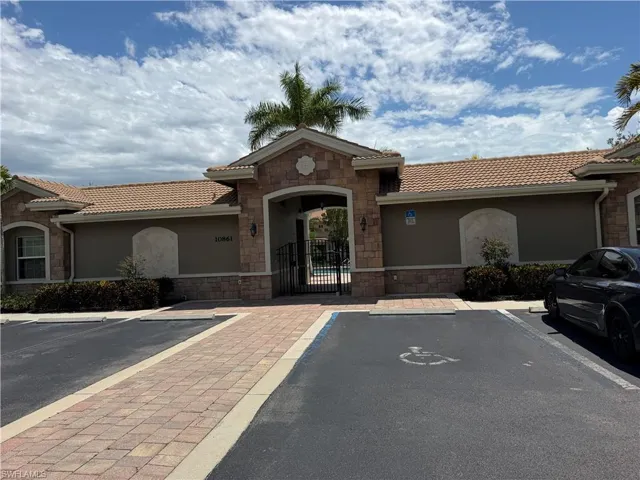 10842  Alvara  WAY, Bonita Springs, FL 34135