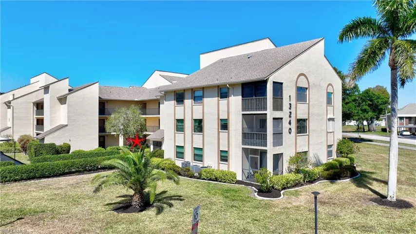 13240 White Marsh Ln 4, Fort Myers, Florida 33912