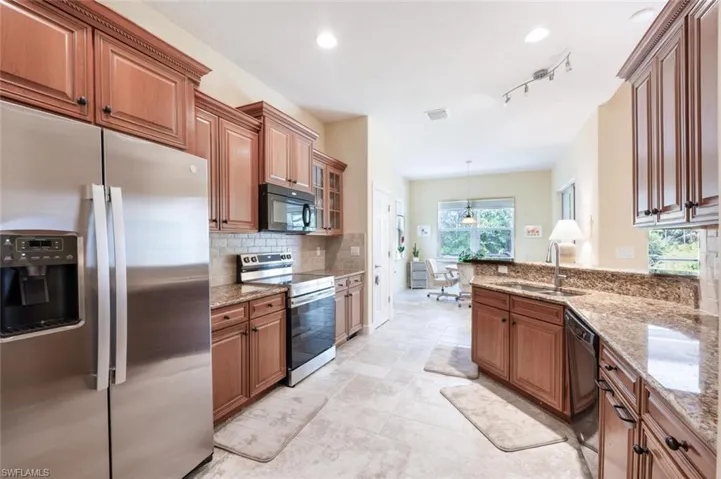 8150 Valiant Dr, Naples Fl 34104